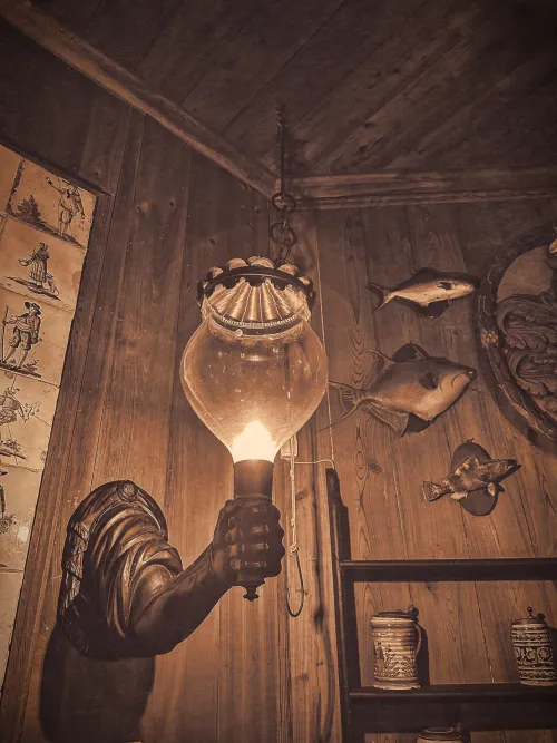 Forgotten Rooms 51